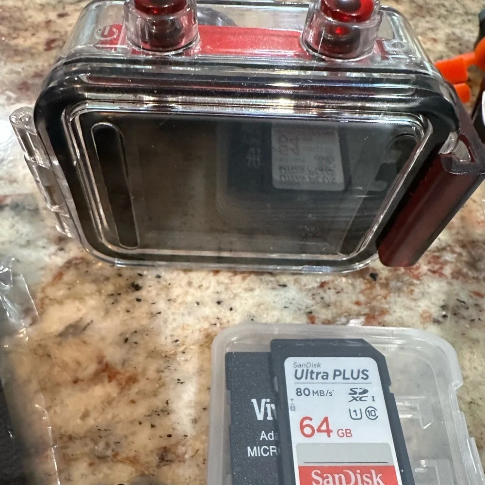 Vivitar HD Action Camera Kit 1080p 12MP Remote Video Red. New w/o box